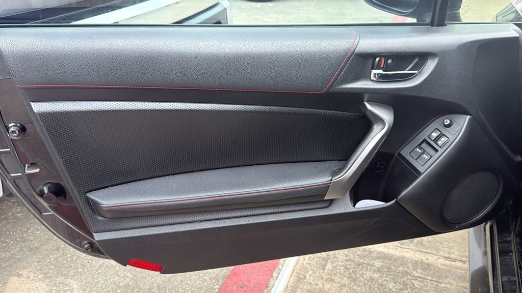 Used 2013 Scion FR-S image 5
