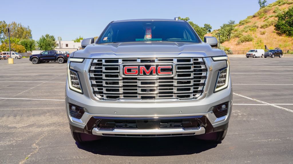 New 2026 GMC Yukon Denali w/ Sun & Power Step Package image 4
