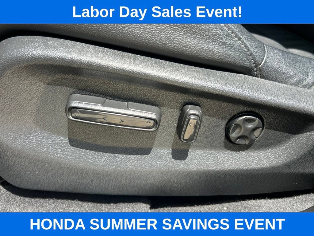 Used 2017 Honda CR-V Touring image 23