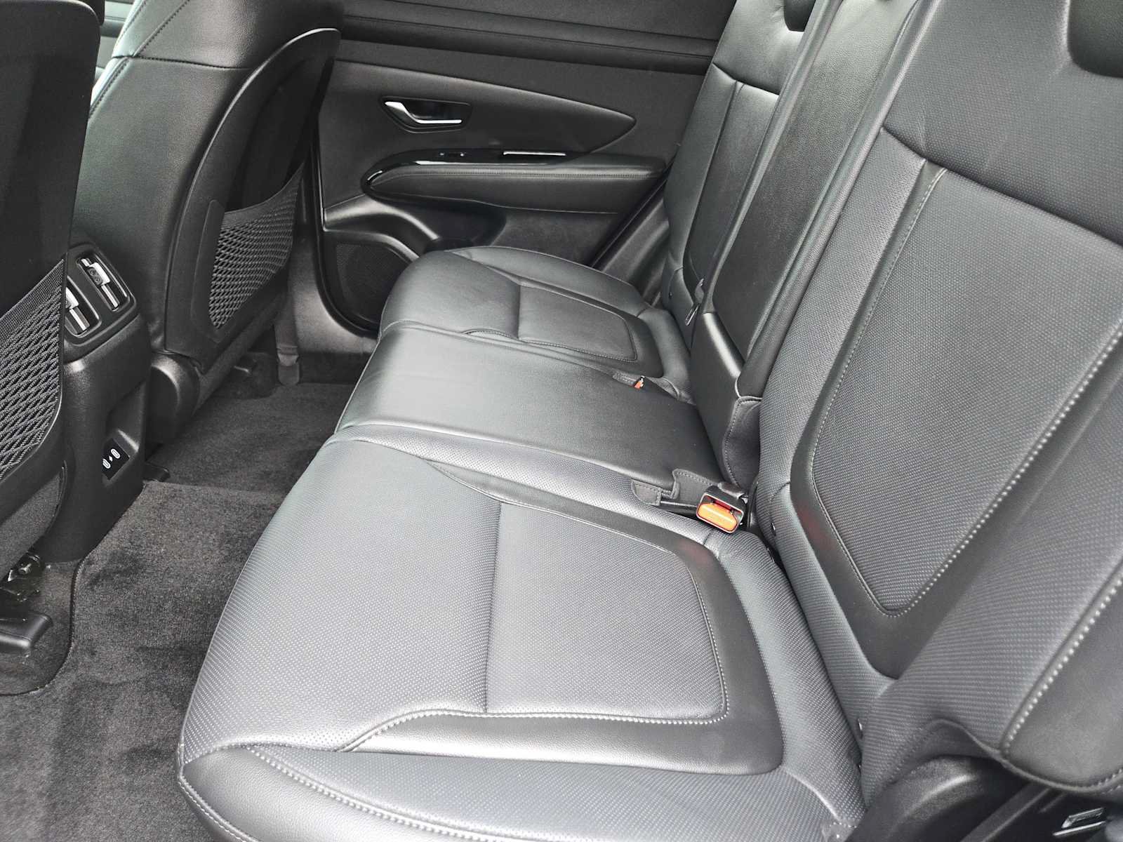 Certified 2025 Hyundai Tucson Limited FWD image 29