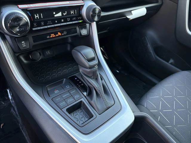 New 2025 Toyota RAV4 XLE image 18