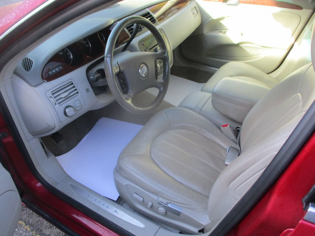 Used 2009 Buick Lucerne CXL w/ Driver Confidence Package FWD image 8