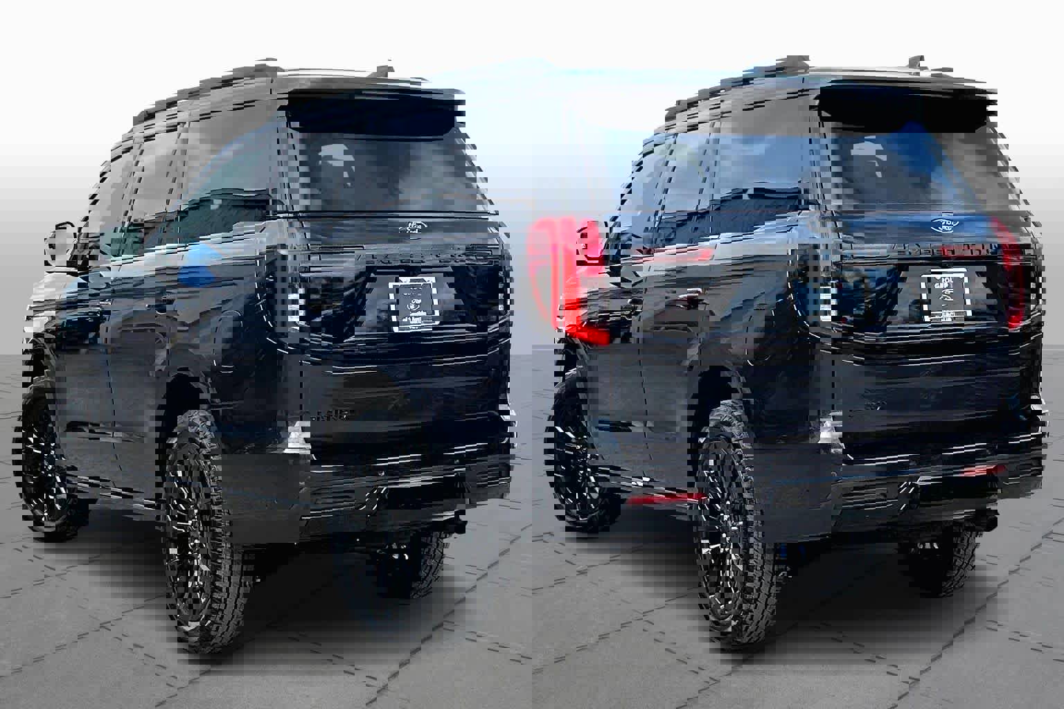 Certified 2025 Ford Expedition Platinum w/ Stealth Appearance Package image 12