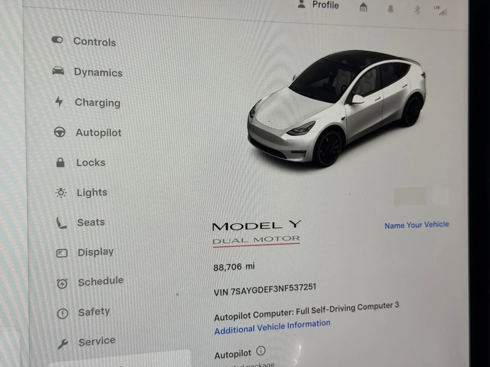 Used 2022 Tesla Model Y Performance image 17