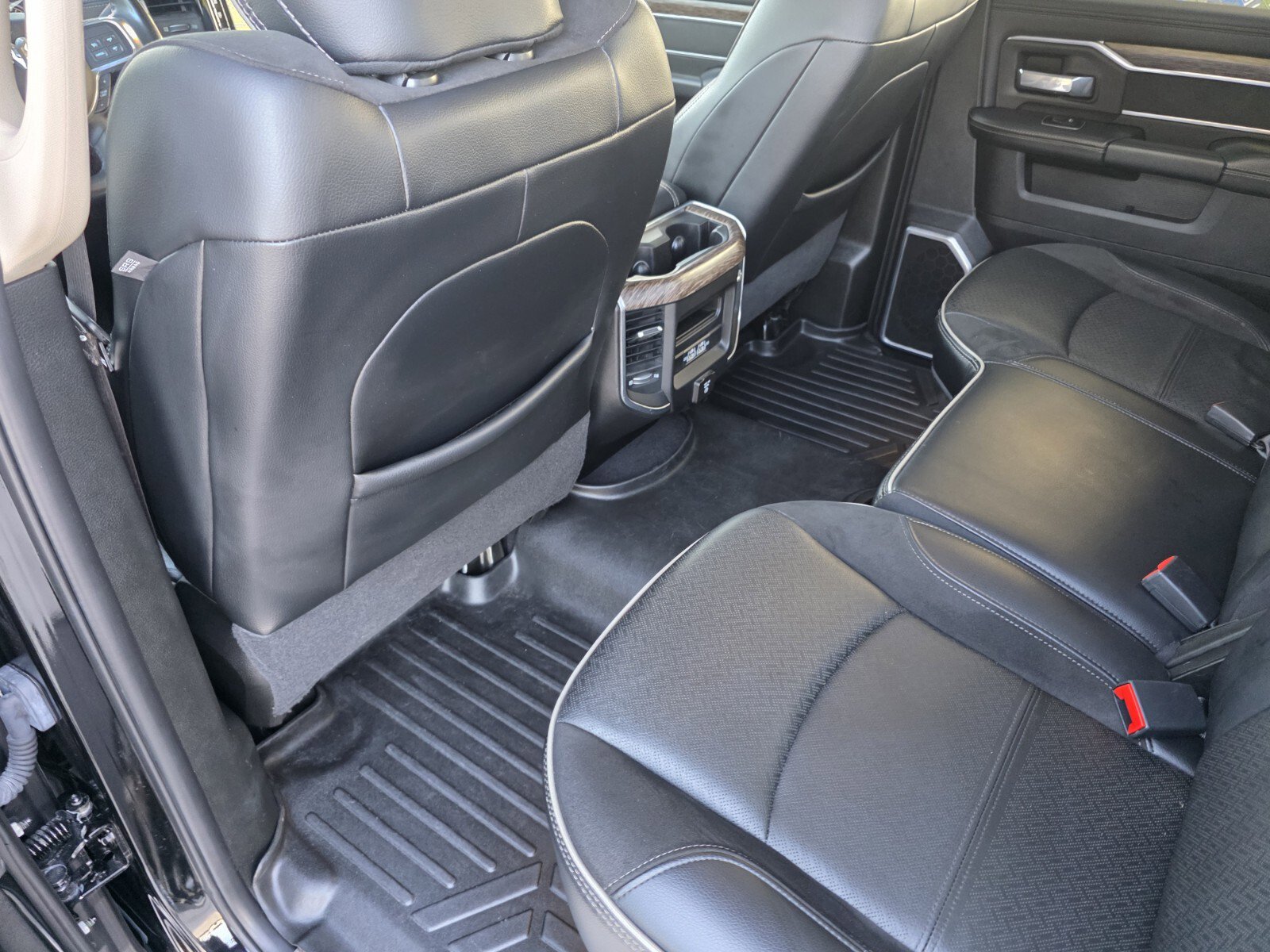 Used 2021 RAM 3500 Laramie AWD/4WD image 14