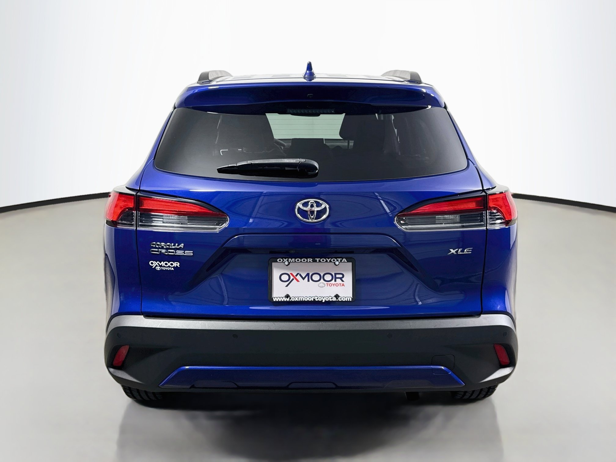 Used 2022 Toyota Corolla Cross XLE w/ Convenience Package FWD image 6