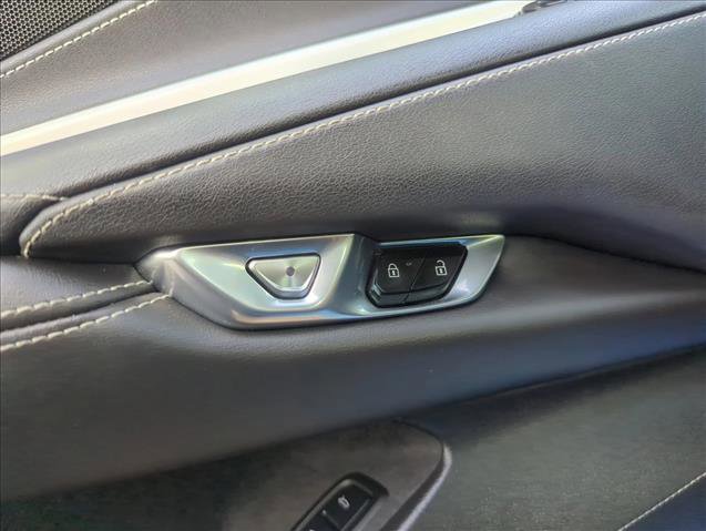 Used 2023 Chevrolet Corvette Stingray Convertible w/ 1LT image 17