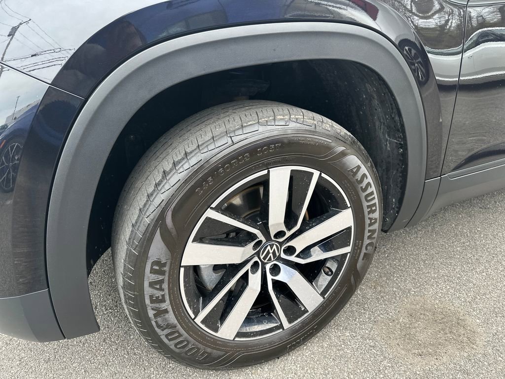 Certified 2023 Volkswagen Atlas SE AWD/4WD image 2