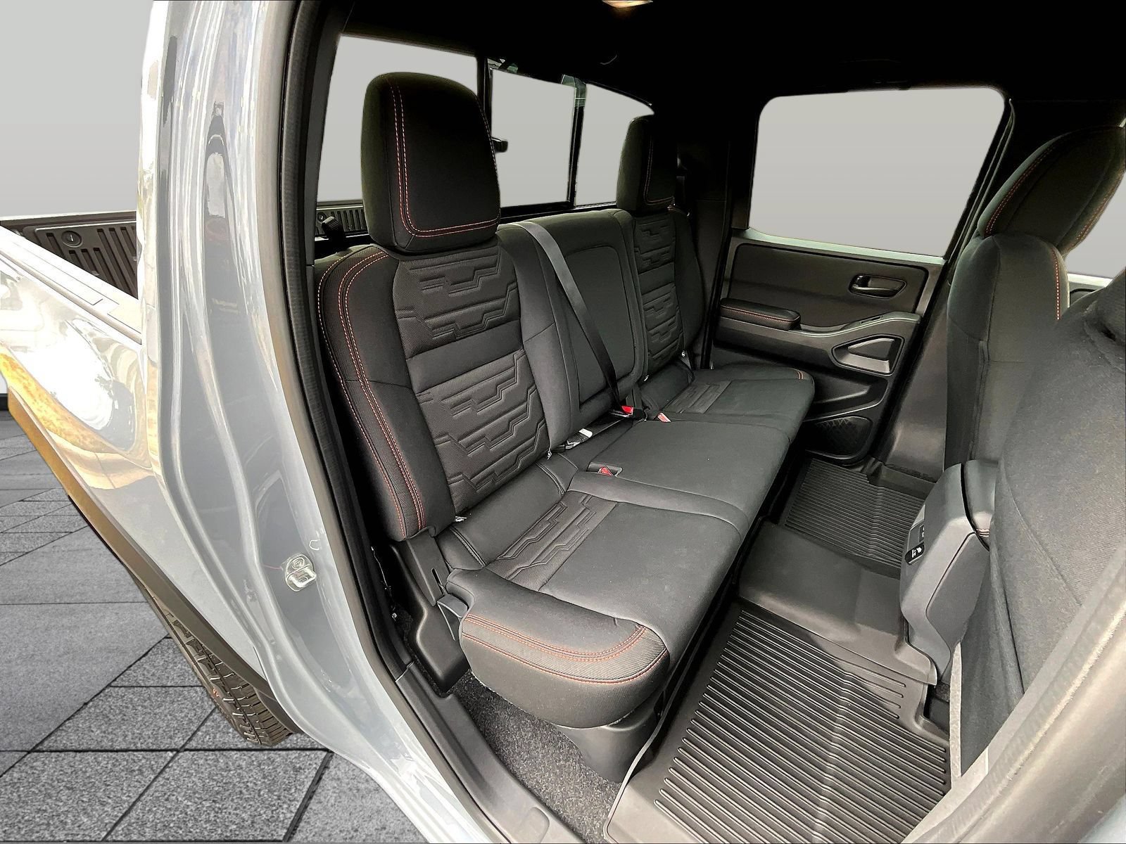 New 2026 Nissan Frontier PRO-4X w/ Pro-4x Convenience Package AWD/4WD image 11