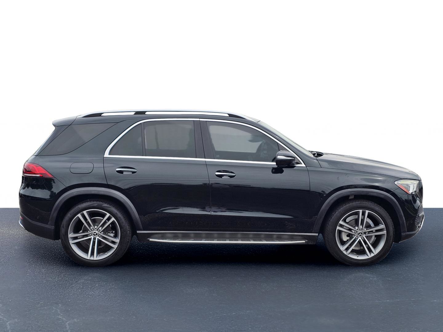 Used 2021 Mercedes-Benz GLE 350 w/ Premium Package image 7