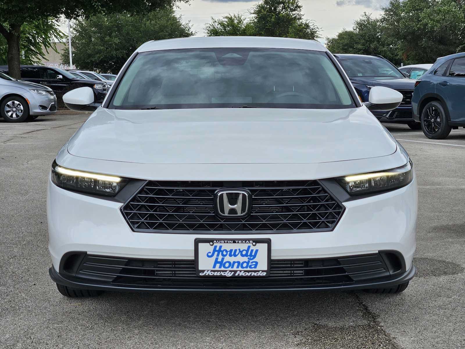 Used 2025 Honda Accord LX image 2
