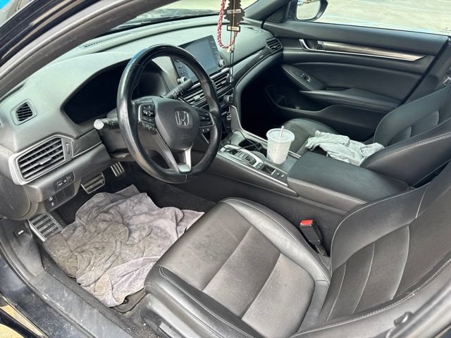 Used 2019 Honda Accord Sport image 3