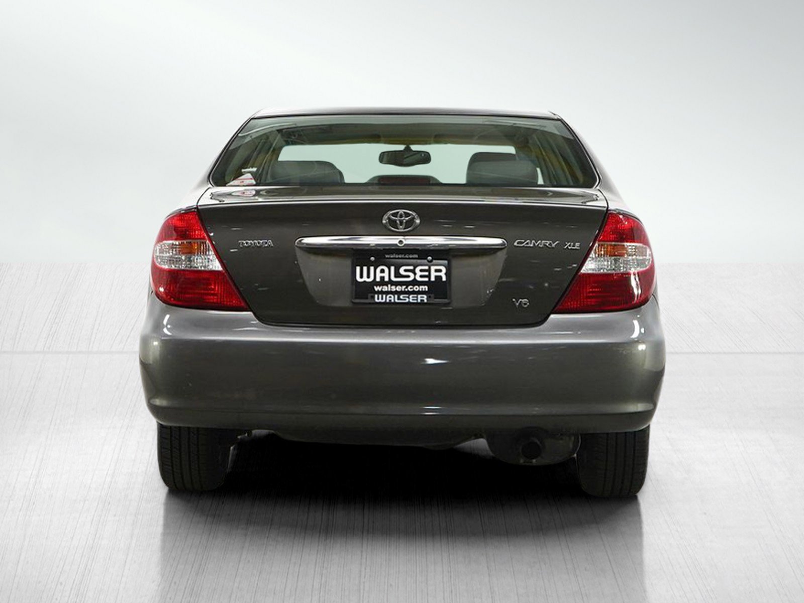 Used 2004 Toyota Camry XLE FWD image 4