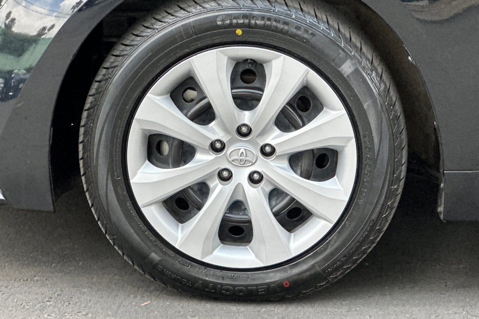 Certified 2025 Toyota Corolla LE FWD image 24