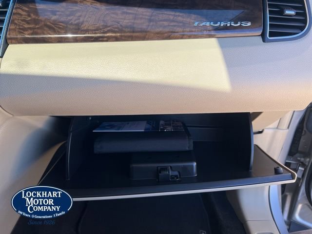 Used 2018 Ford Taurus Limited image 27