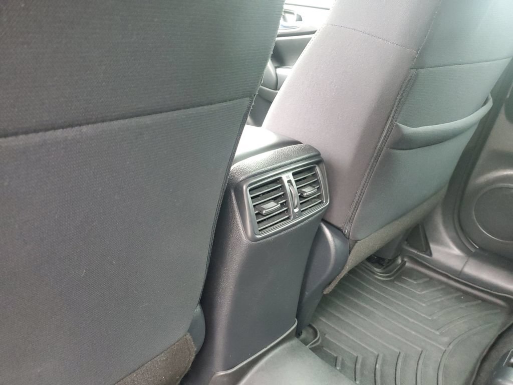 Certified 2020 Nissan Rogue S FWD image 12