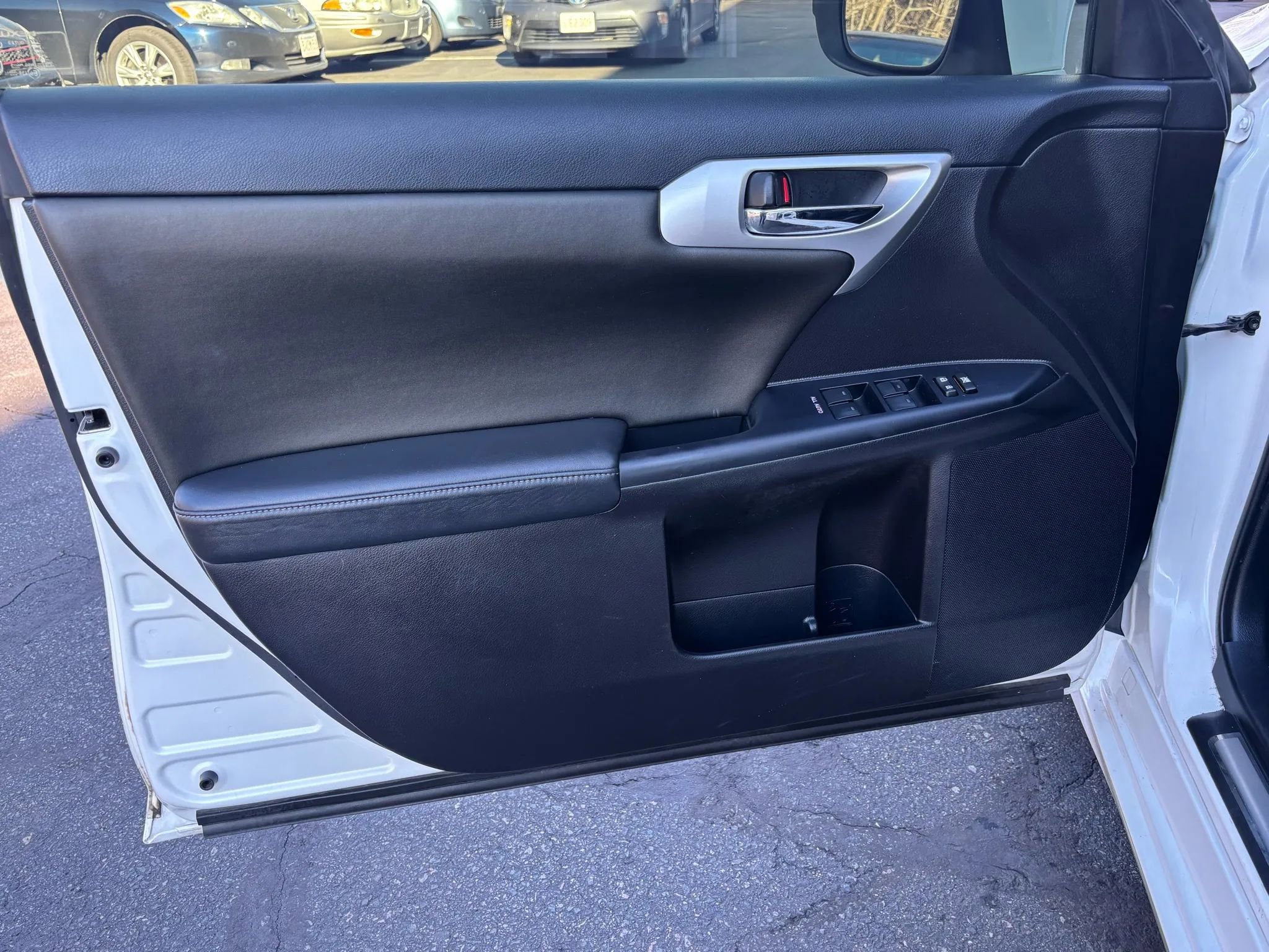 Used 2013 Lexus CT 200h image 13