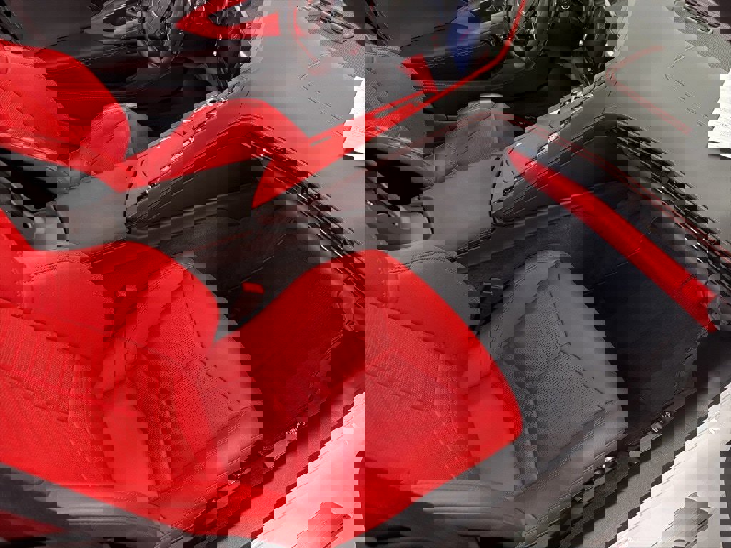 Used 2025 Chevrolet Corvette Stingray Premium Conv w/ Z51 Performance Package image 15