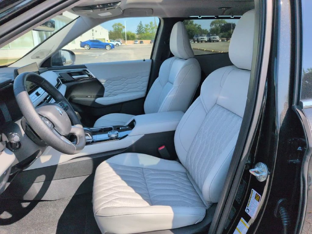 New 2026 Mitsubishi Outlander SEL AWD/4WD image 19