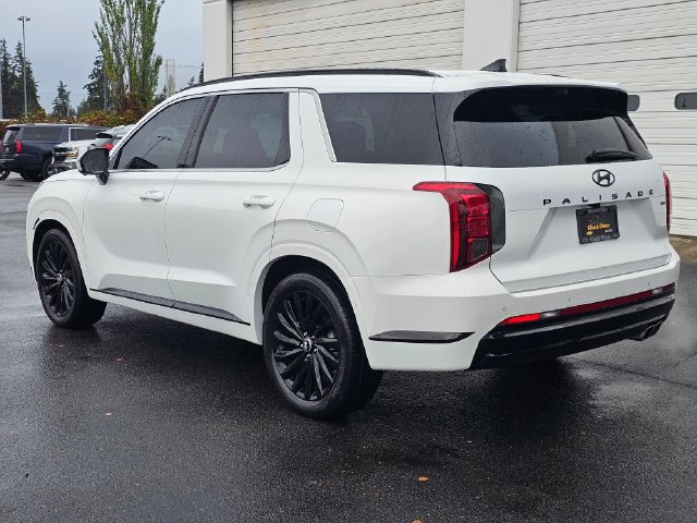 Used 2025 Hyundai Palisade Calligraphy AWD/4WD image 3