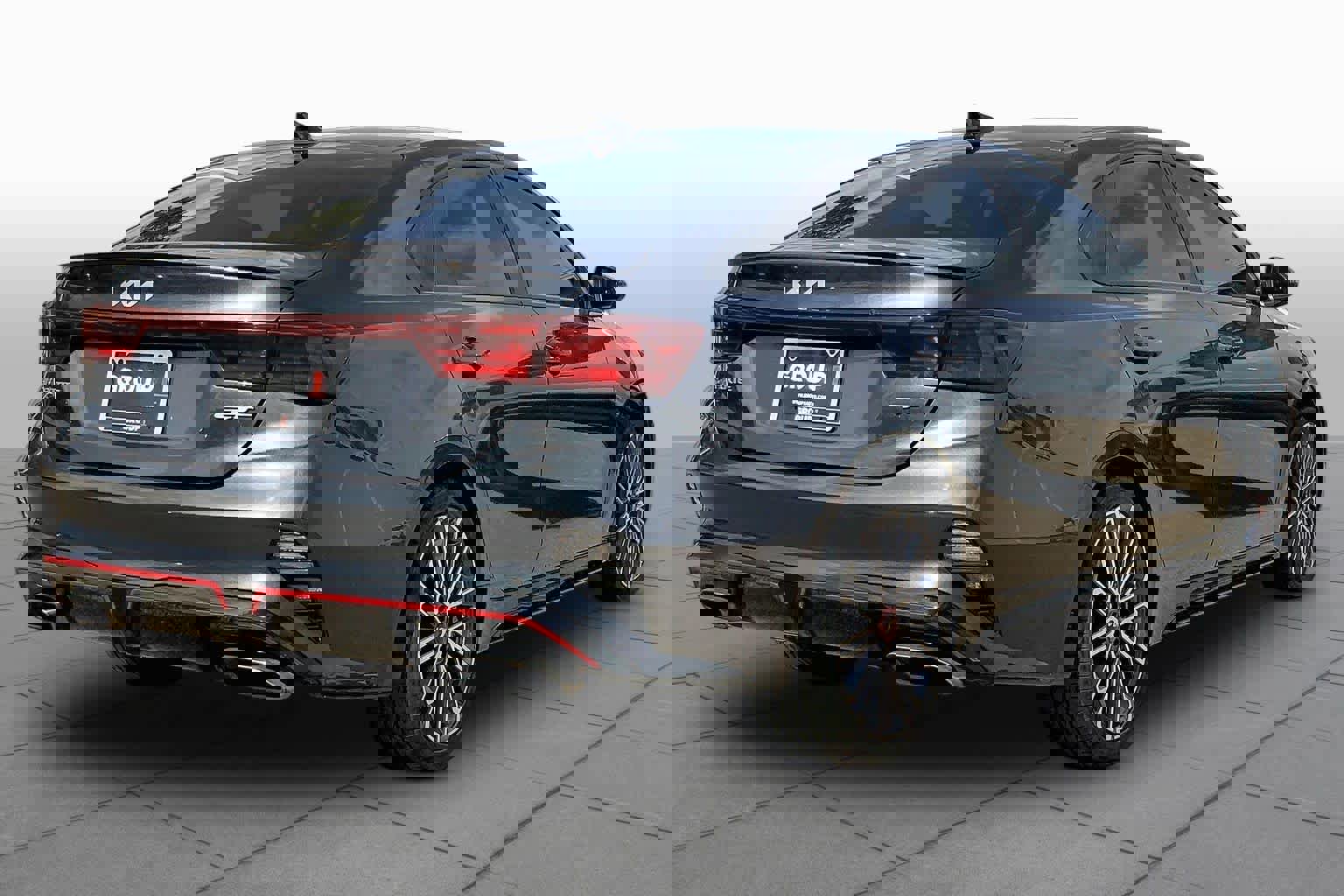 Used 2023 Kia Forte GT FWD image 13