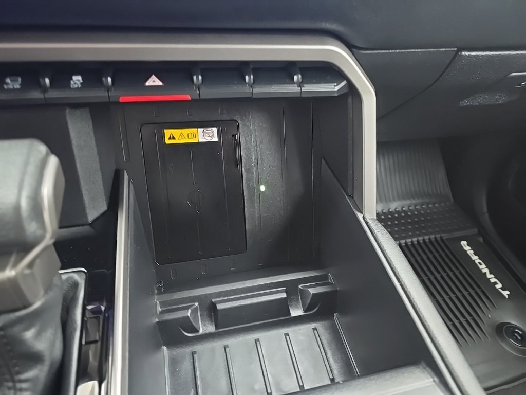 Used 2024 Toyota Tundra Limited image 31