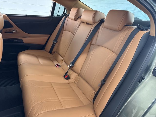 New 2025 Lexus ES 350 Ultra Luxury image 39