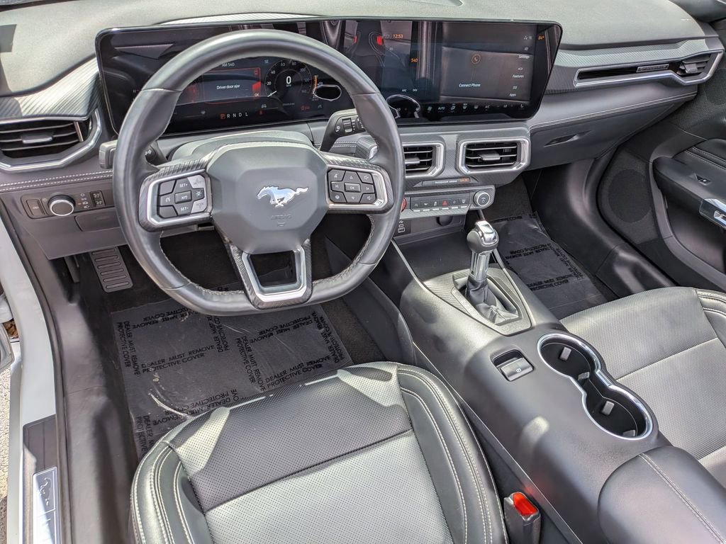 Used 2025 Ford Mustang Premium RWD image 13
