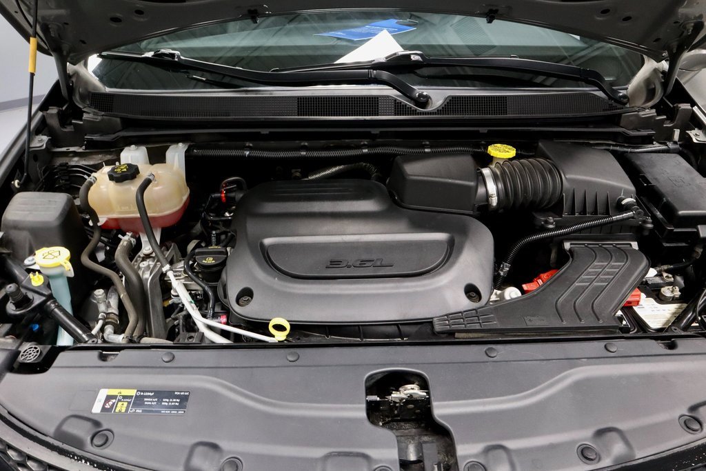 Used 2020 Chrysler Pacifica Touring-L w/ Advanced Safetytec Group image 17