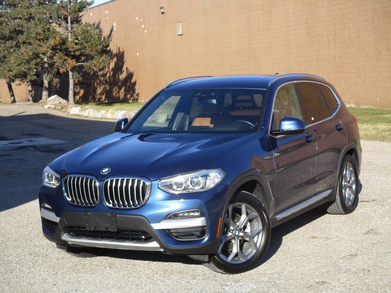 Used 2020 BMW X3 xDrive30i w/ Premium Package image 3