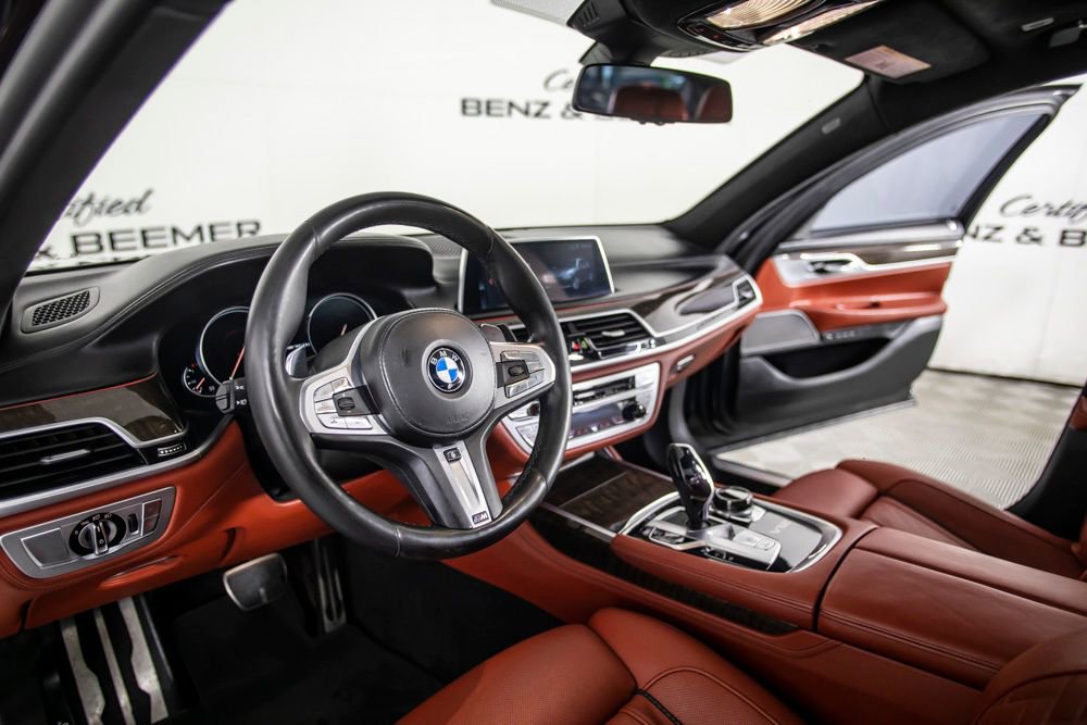 Used 2019 BMW M760i xDrive w/ Luxury Rear Seating Package AWD/4WD image 20