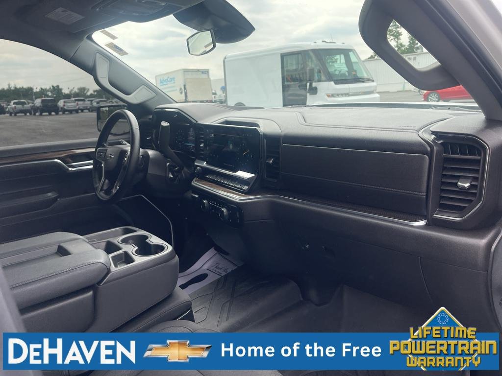 Used 2024 Chevrolet Silverado 1500 RST AWD/4WD image 28