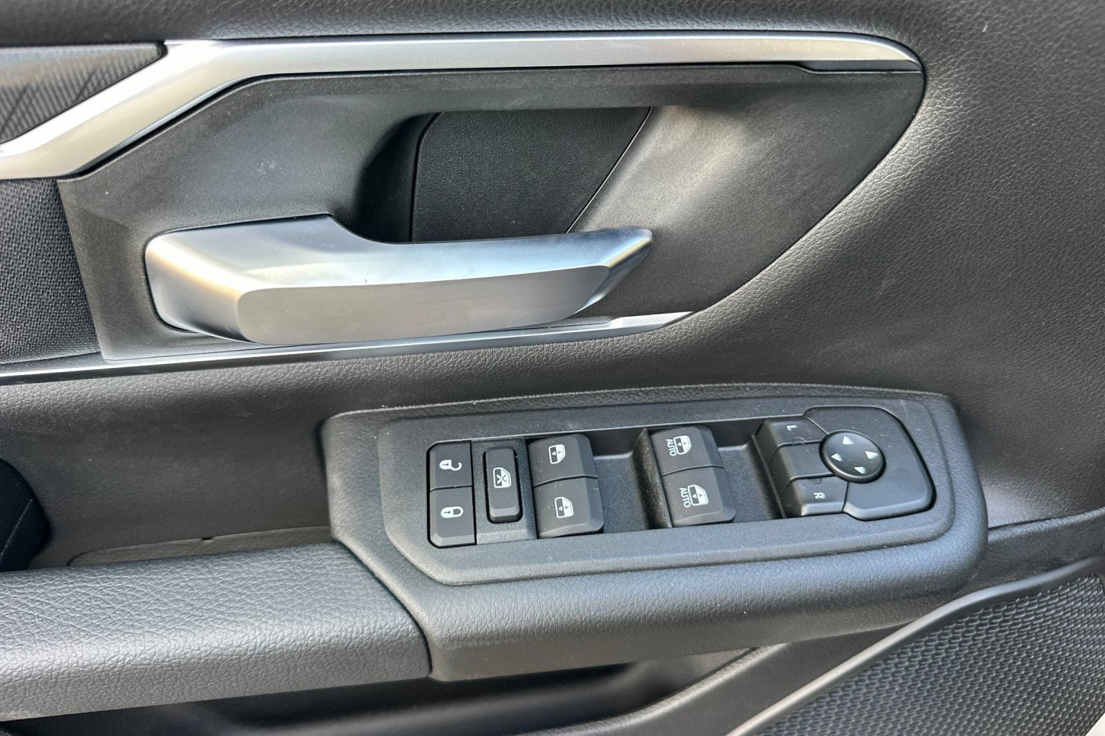New 2026 RAM 1500 Big Horn AWD/4WD image 10