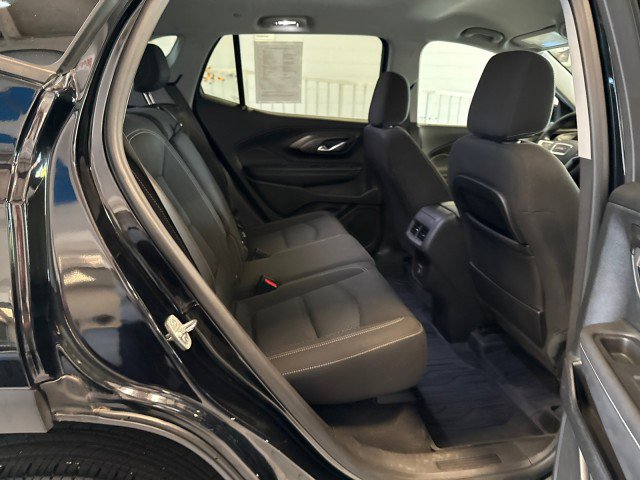 Used 2023 GMC Terrain SLE w/ Driver Convenience Package image 28
