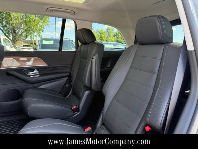 Certified 2026 Mercedes-Benz GLS 450 4MATIC image 24