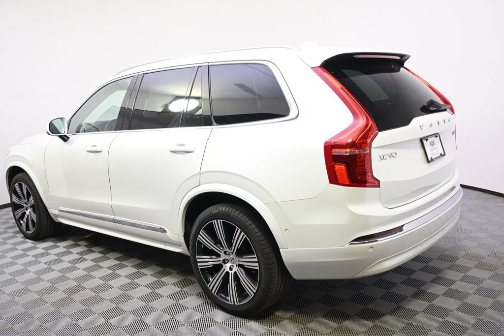Used 2023 Volvo XC90 B6 Ultimate w/ Protection Package AWD/4WD image 3