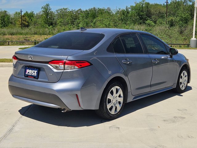 Used 2021 Toyota Corolla LE image 5