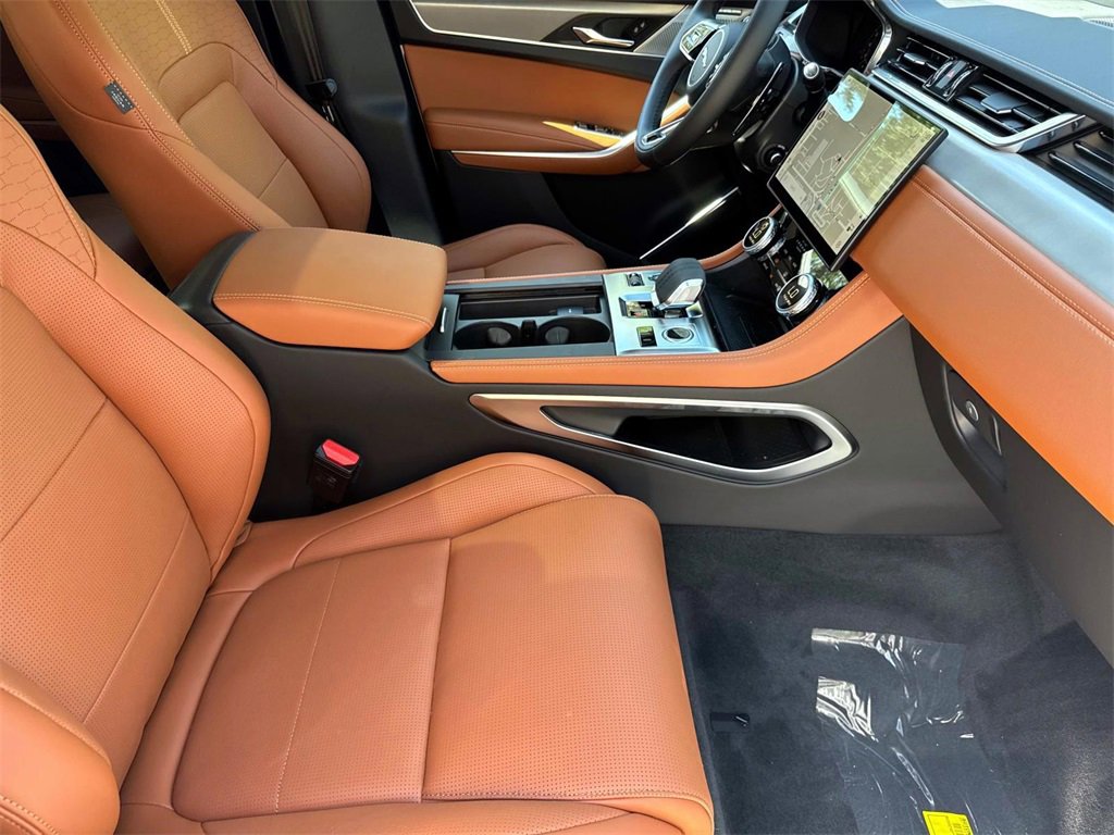 Used 2026 Jaguar F-PACE R-Dynamic S image 9