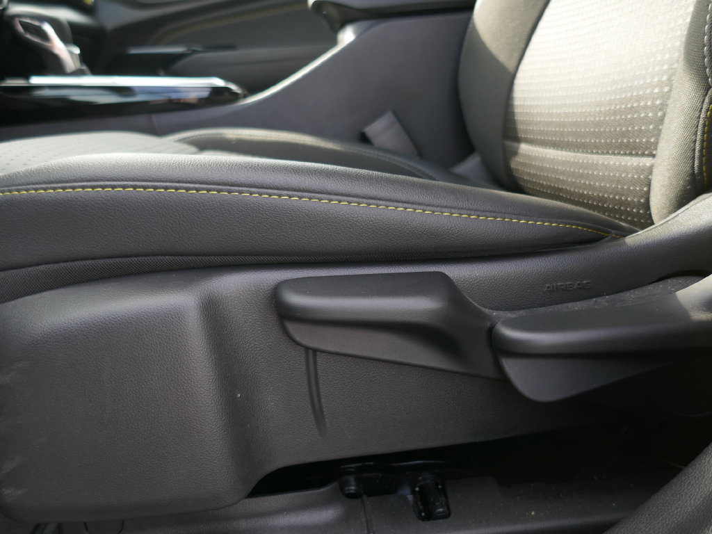 Certified 2026 Chevrolet Trax LT FWD image 25