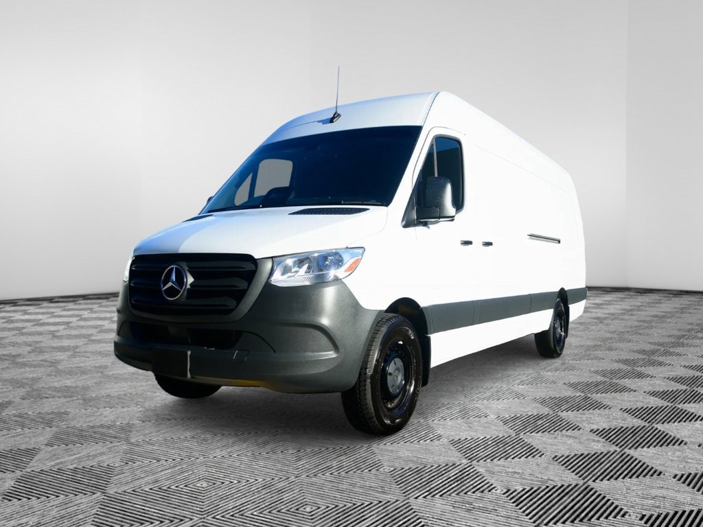 Used 2025 Mercedes-Benz Sprinter 2500 image 1