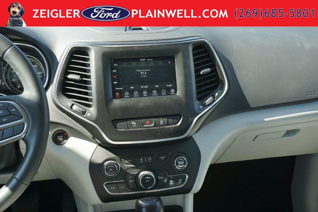 Used 2021 Jeep Cherokee Latitude Plus AWD/4WD image 14