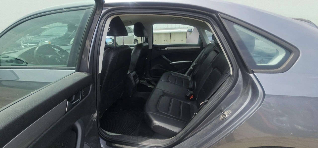 Used 2014 Volkswagen Passat 1.8T Wolfsburg Edition FWD image 8