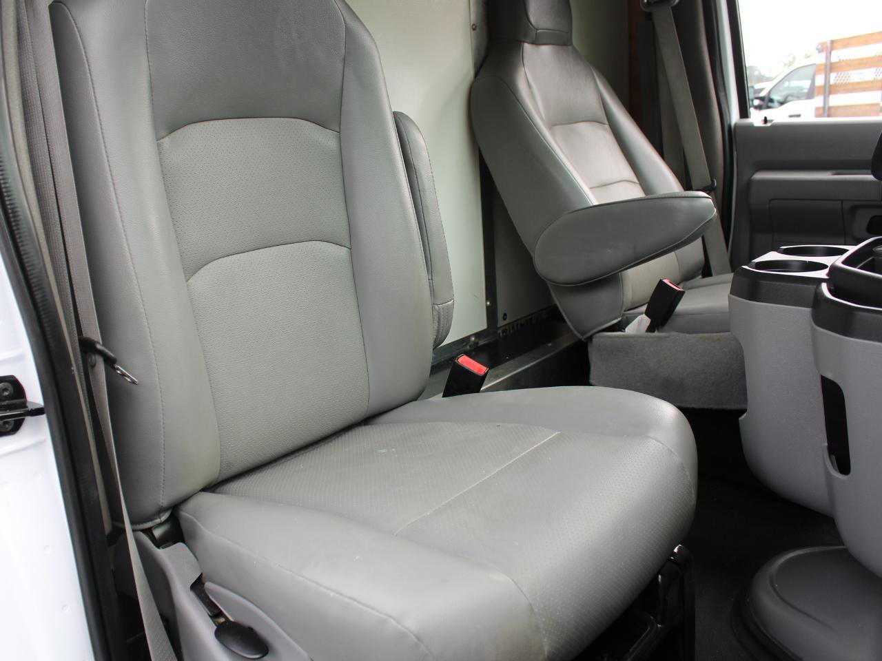 Used 2026 Ford E-350 and Econoline 350 Super Duty w/ Power Equipment Group RWD image 28