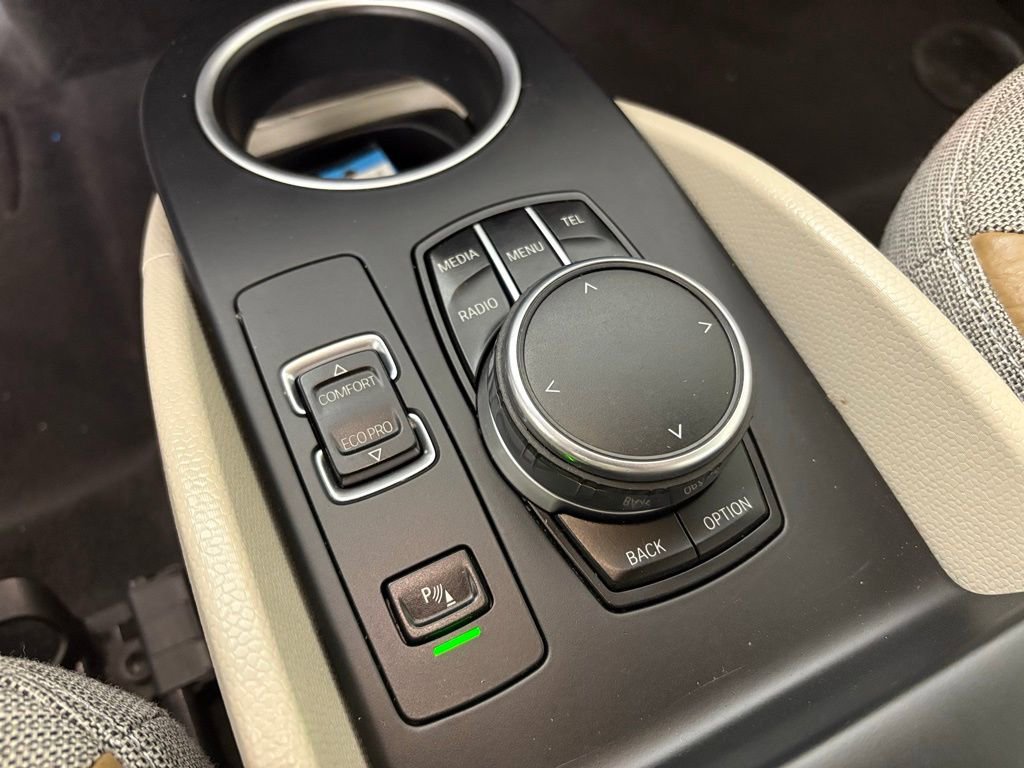 Used 2017 BMW i3 image 38