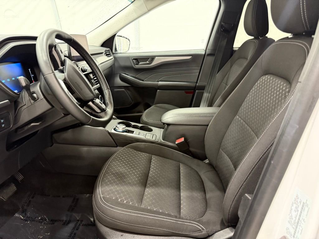 Used 2024 Ford Escape Active image 13