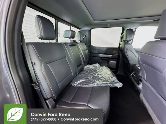 New 2026 Ford F350 Lariat w/ Black Appearance Package image 31