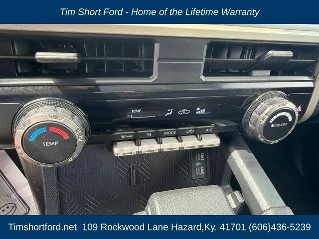 Used 2024 Toyota Tacoma SR5 AWD/4WD image 10