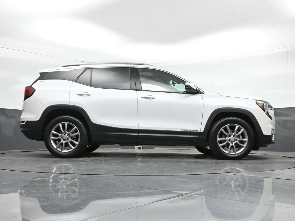 Used 2024 GMC Terrain SLT w/ Infotainment Package II AWD/4WD image 41
