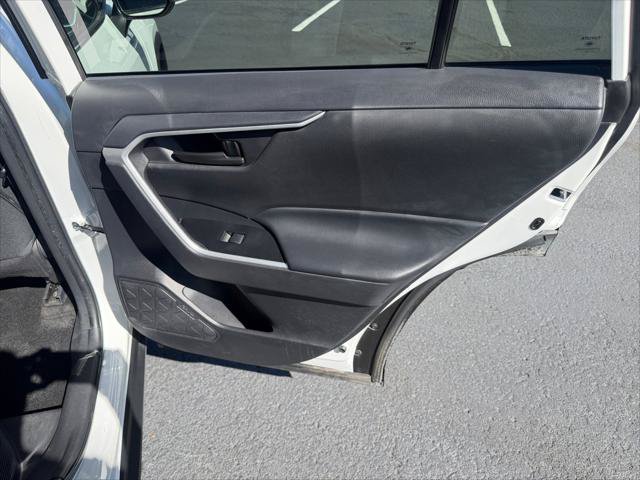 Certified 2024 Toyota RAV4 LE AWD/4WD image 29
