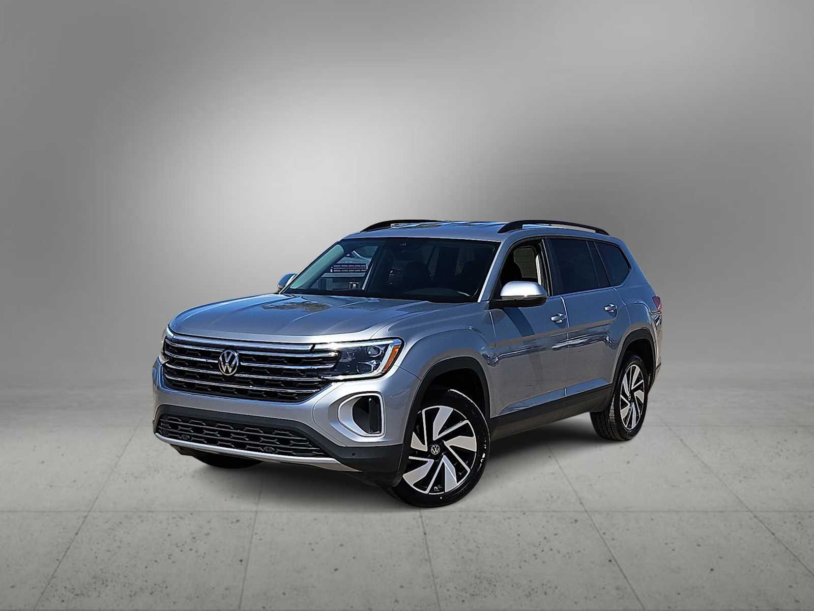 Used 2024 Volkswagen Atlas SE AWD/4WD image 1